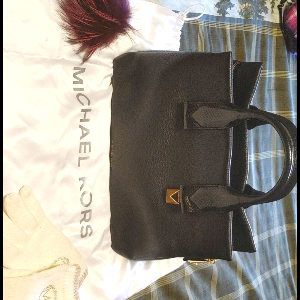 Michael Kors purse